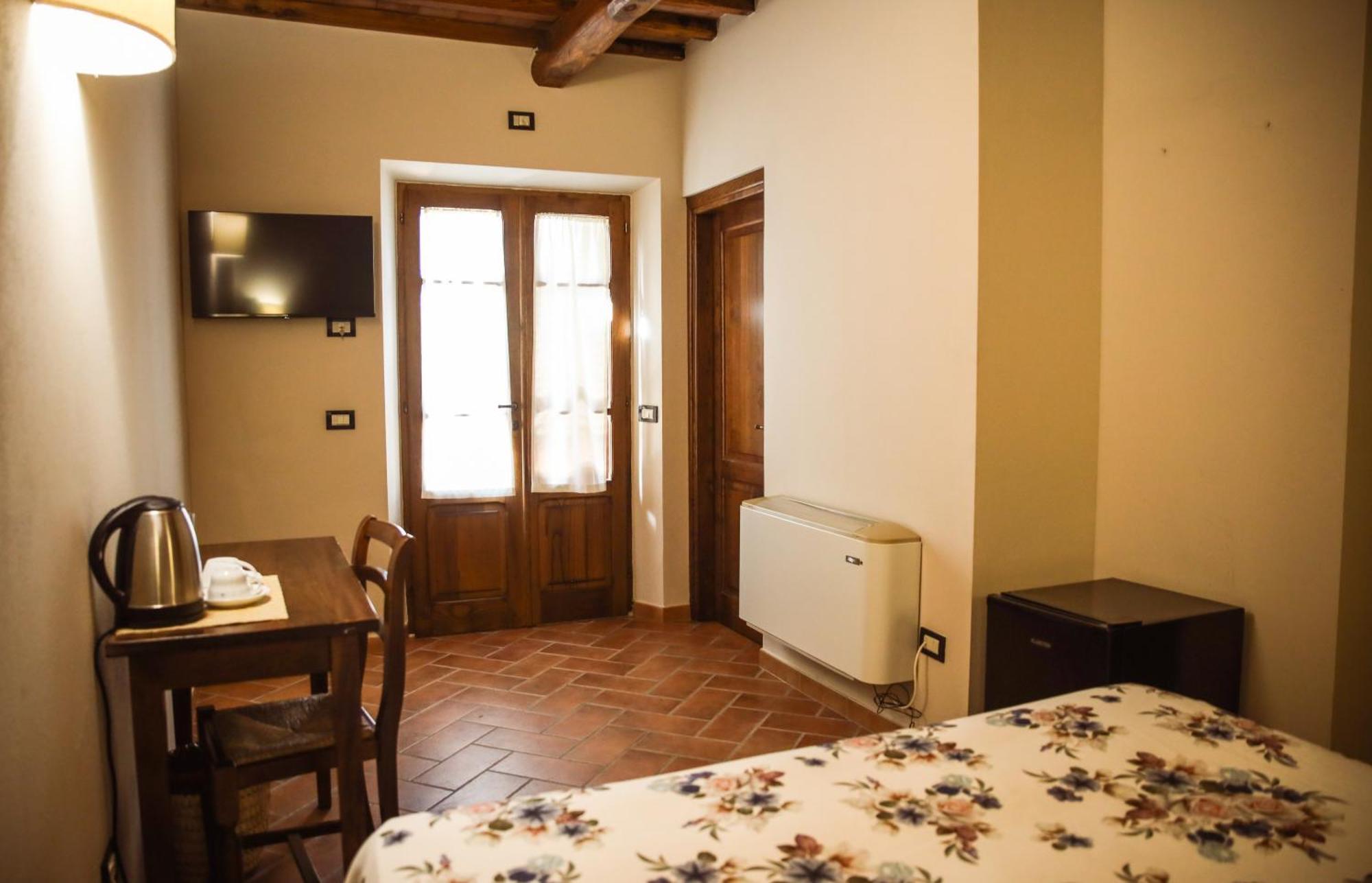 Agriturismo La Vecchia Quercia Монтемерано Екстер'єр фото